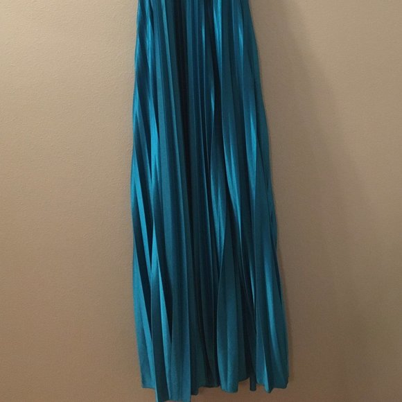 Turquoise Halter Neck Gown - Picture 3 of 7